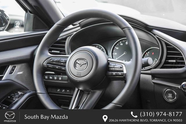 New 2026 MAZDA MAZDA3 Hatchback w/Premium Plus Pkg image 16