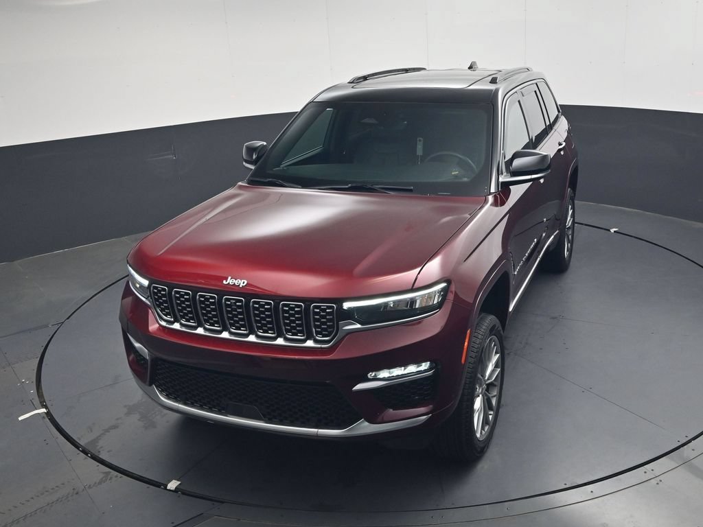 Used 2024 Jeep Grand Cherokee Summit AWD/4WD image 28