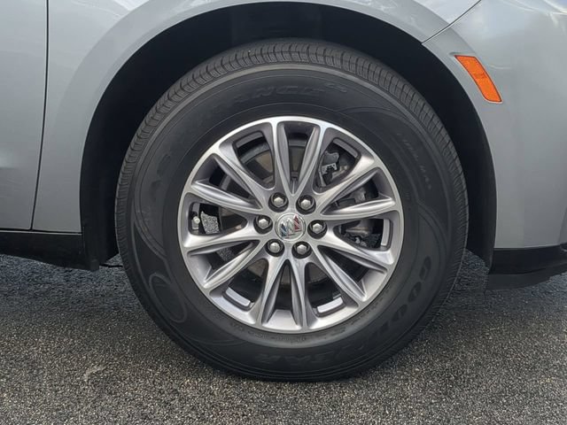 Used 2023 Buick Enclave Essence FWD image 11