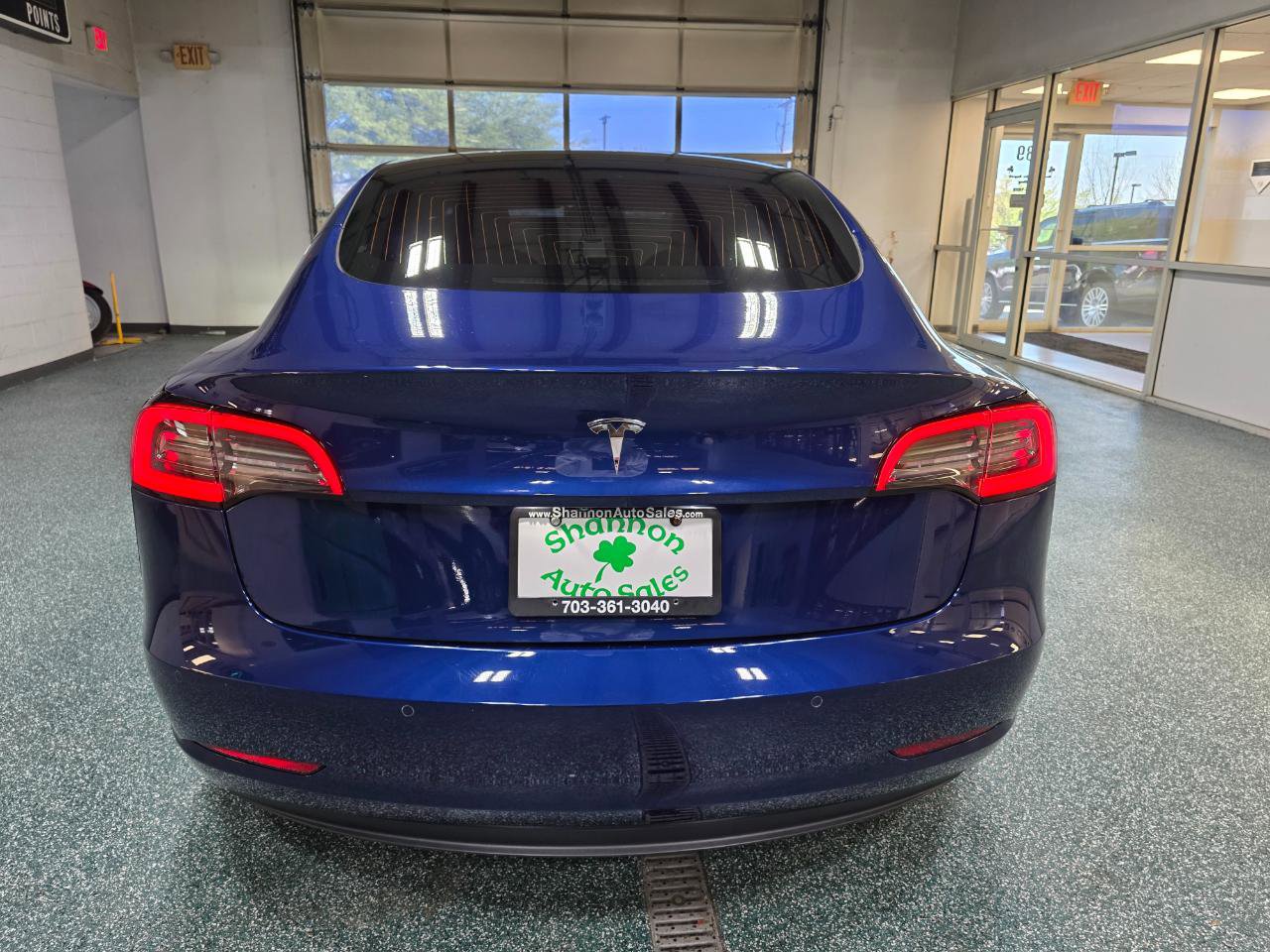 Used 2019 Tesla Model 3 Standard Range Plus image 8