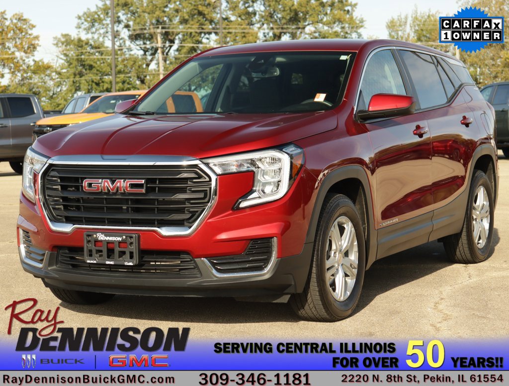 Used 2024 GMC Terrain SLE image 3