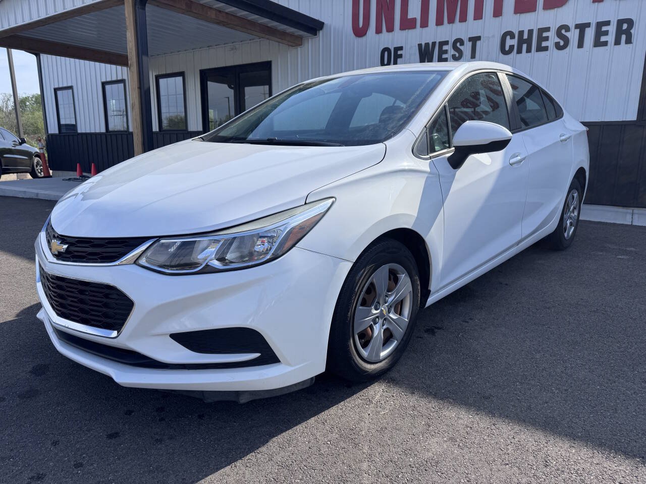 Used 2018 Chevrolet Cruze LS FWD image 2