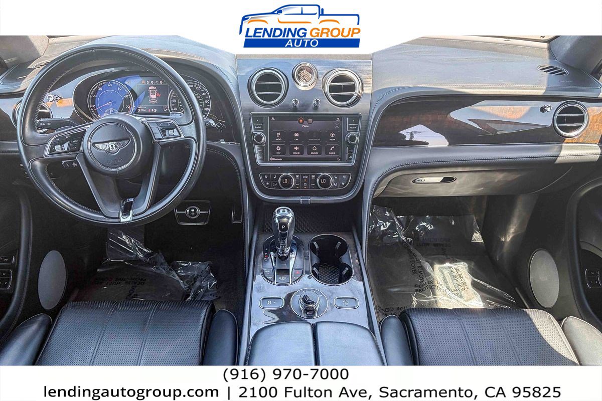 Used 2019 Bentley Bentayga AWD/4WD image 11