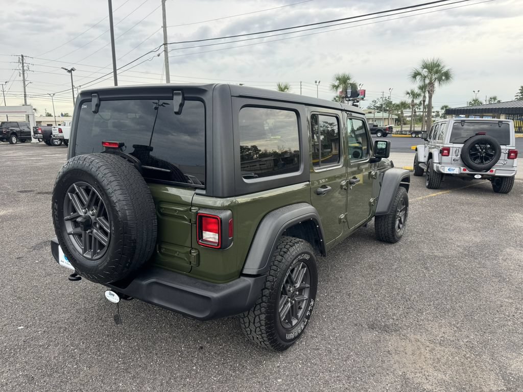 Used 2024 Jeep Wrangler Unlimited Sport AWD/4WD image 5