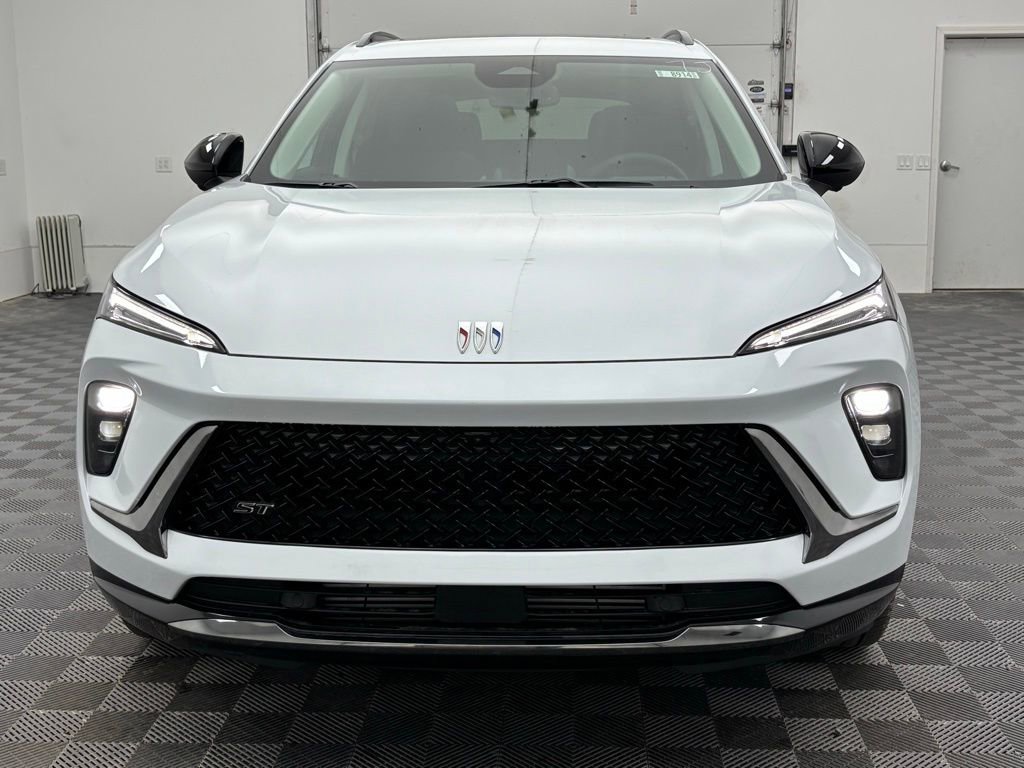 New 2025 Buick Envision Sport Touring image 18