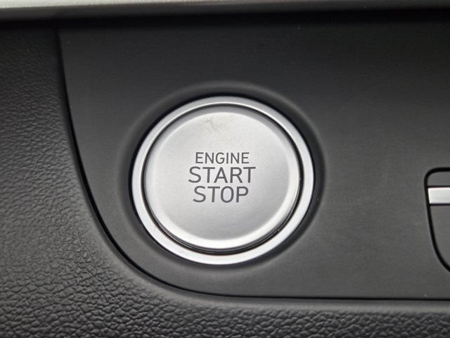 Certified 2026 Hyundai Elantra Limited FWD image 18