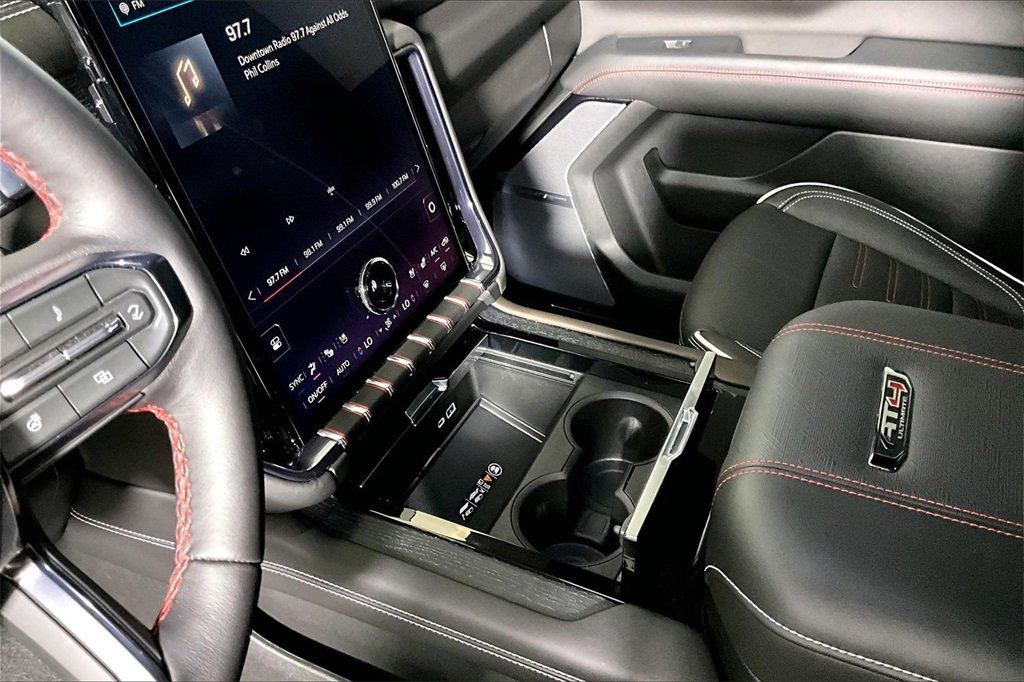 Used 2025 GMC Yukon AT4 Ultimate image 13