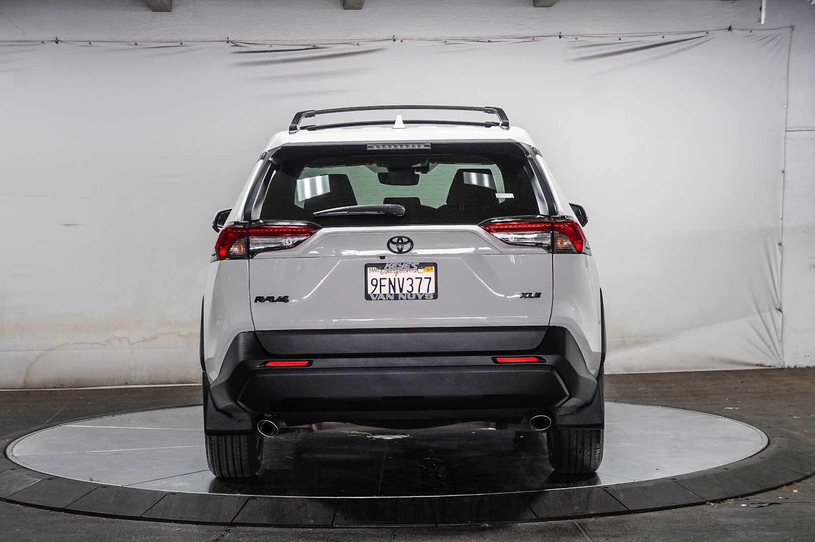 Certified 2023 Toyota RAV4 XLE w/ Convenience Package FWD image 3