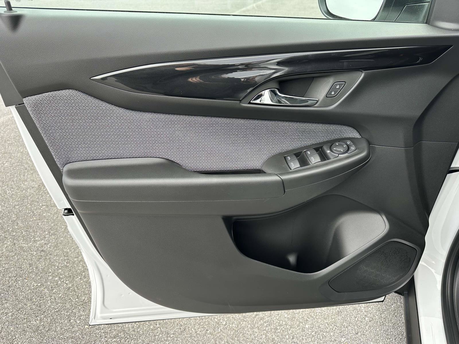 New 2025 Chevrolet TrailBlazer LT w/ LT Cold Weather Package image 8