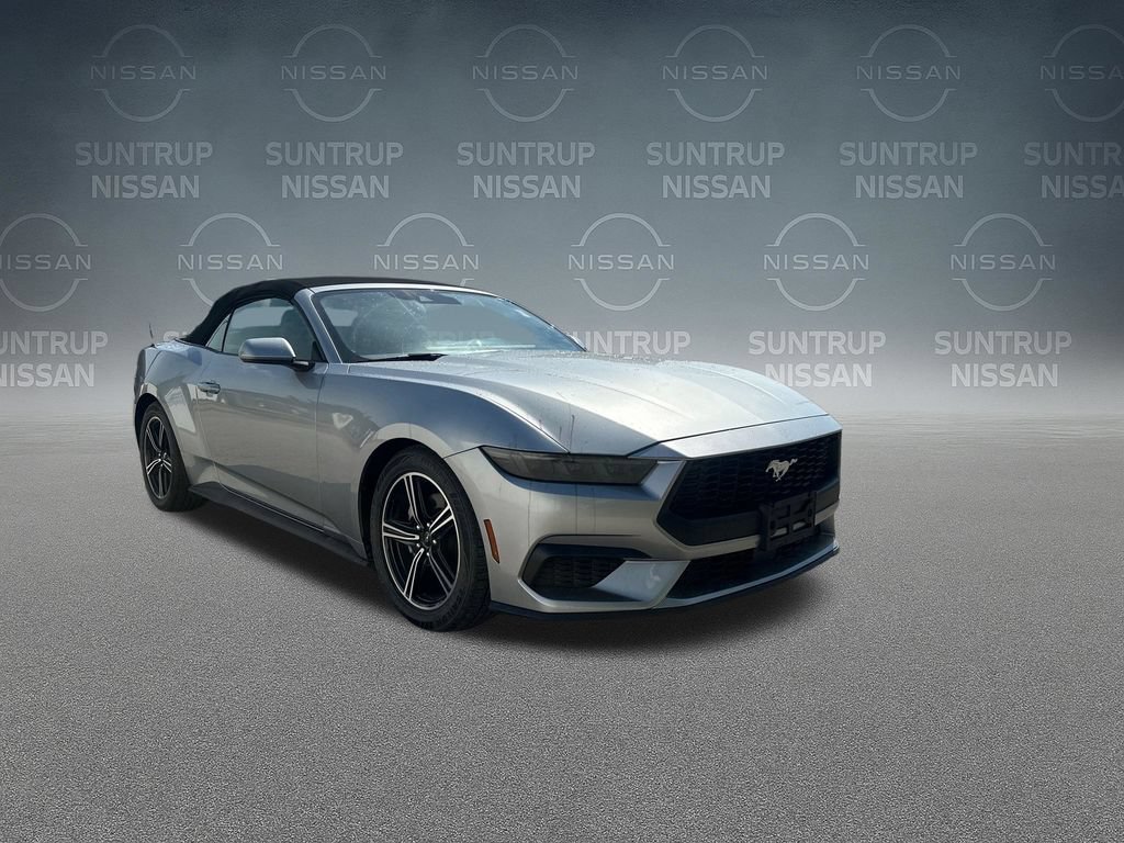 Used 2025 Ford Mustang Premium RWD image 37