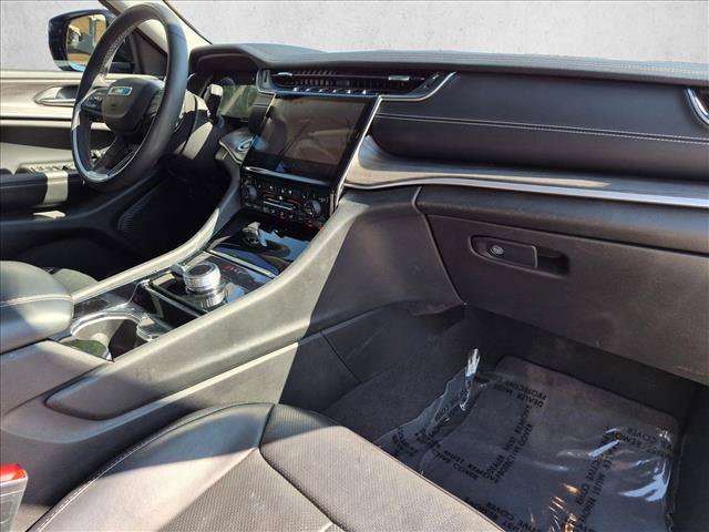 Used 2023 Jeep Grand Cherokee Limited w/ Luxury Tech Group II AWD/4WD image 21