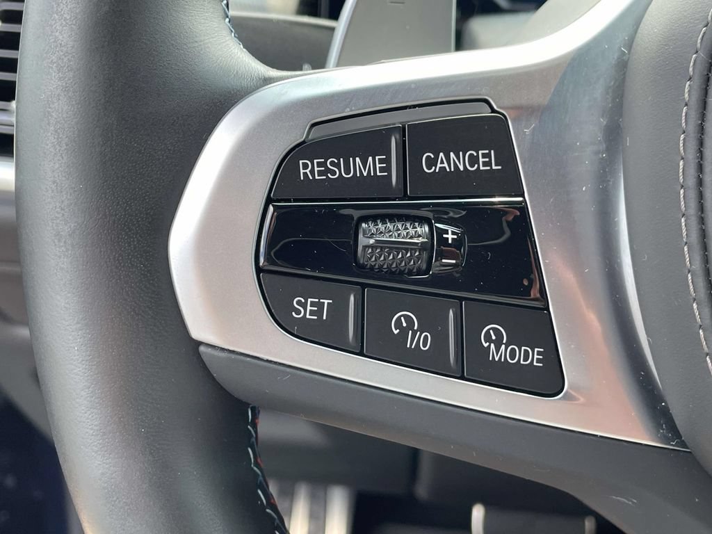 Used 2025 BMW X6 M60i AWD/4WD image 36