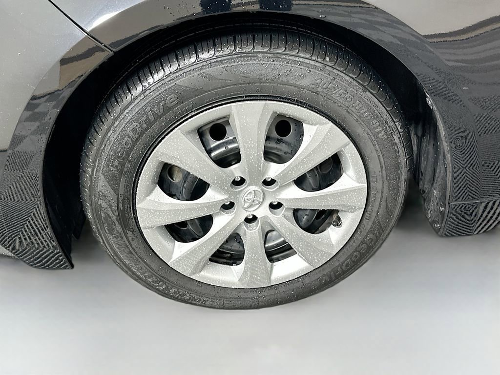 Certified 2024 Toyota Corolla LE FWD image 30