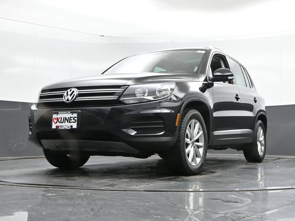 Used 2017 Volkswagen Tiguan Wolfsburg Edition FWD image 43