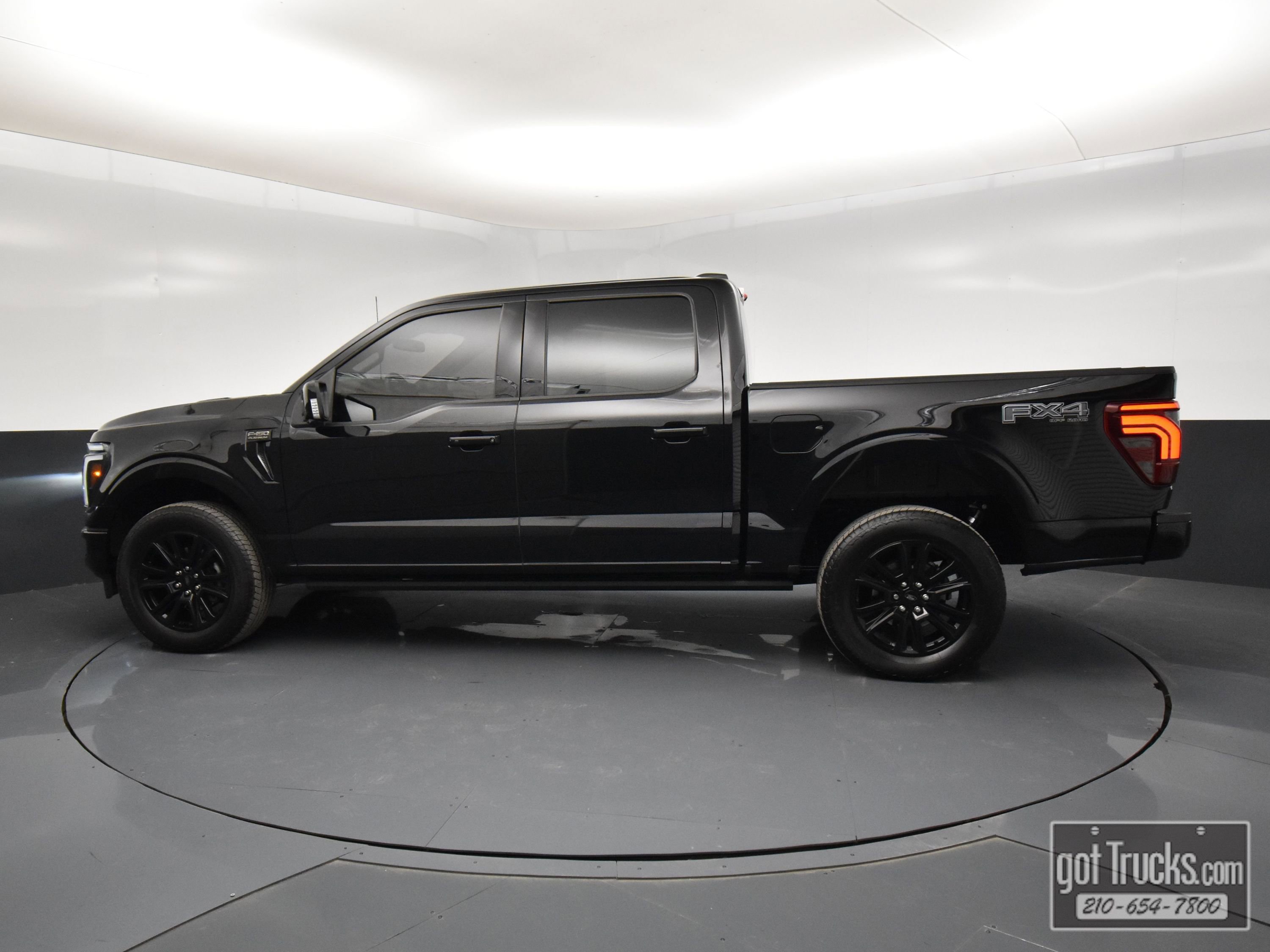 Used 2025 Ford F150 Platinum w/ Equipment Group 702A High image 3