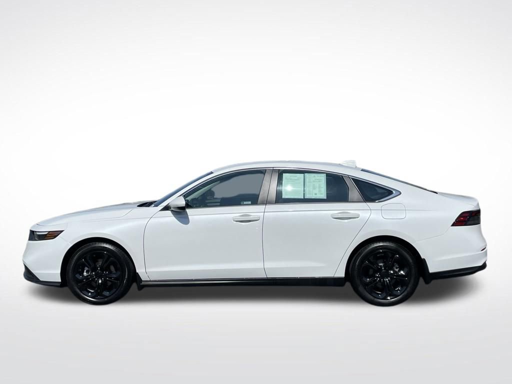 Certified 2025 Honda Accord LX image 2