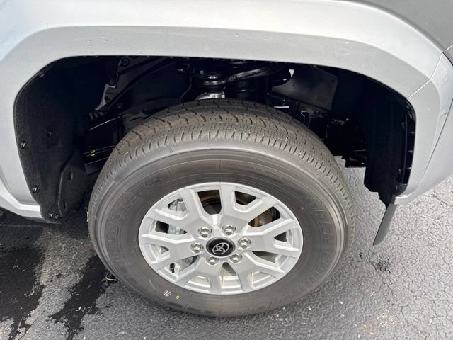 Used 2026 Toyota Tacoma SR5 AWD/4WD image 37