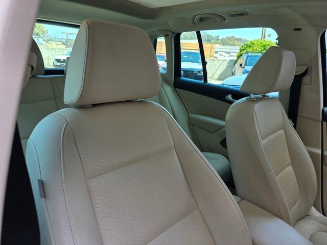 Used 2015 Volkswagen Tiguan SEL image 14