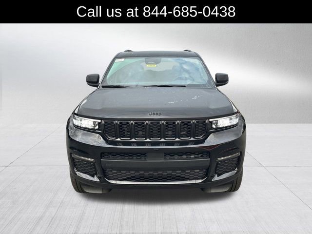 New 2025 Jeep Grand Cherokee L Limited w/ Black Appearance Package image 2