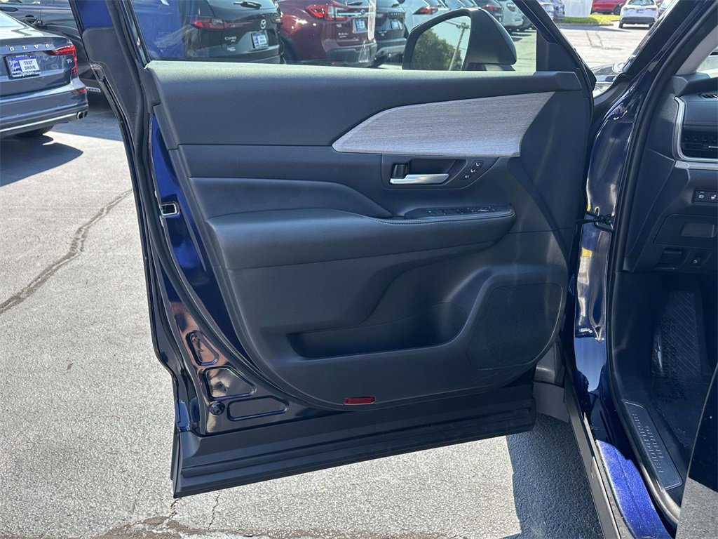 Used 2024 Toyota Grand Highlander Limited image 5