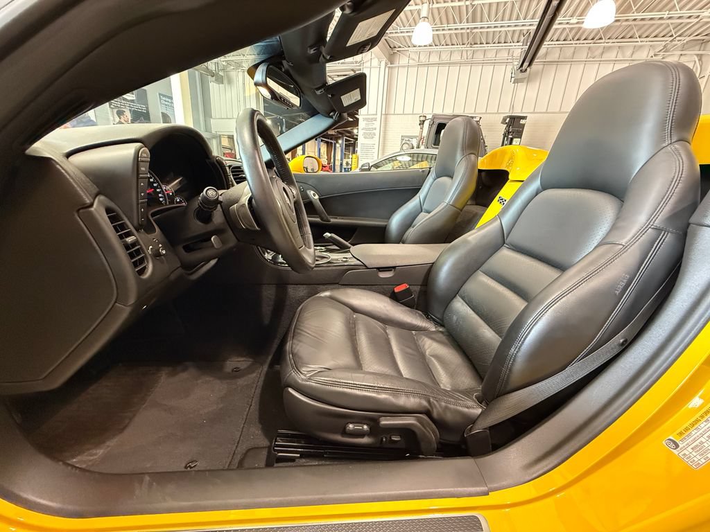 Used 2008 Chevrolet Corvette Convertible w/ Preferred Equipment Group RWD image 26