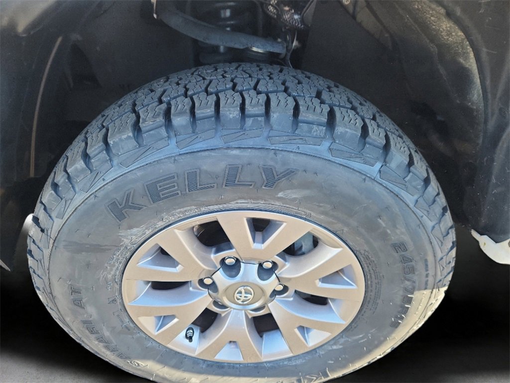 Used 2017 Toyota Tacoma SR5 image 18