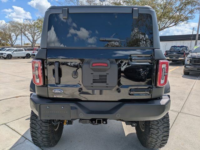 Used 2022 Ford Bronco Wildtrak image 5