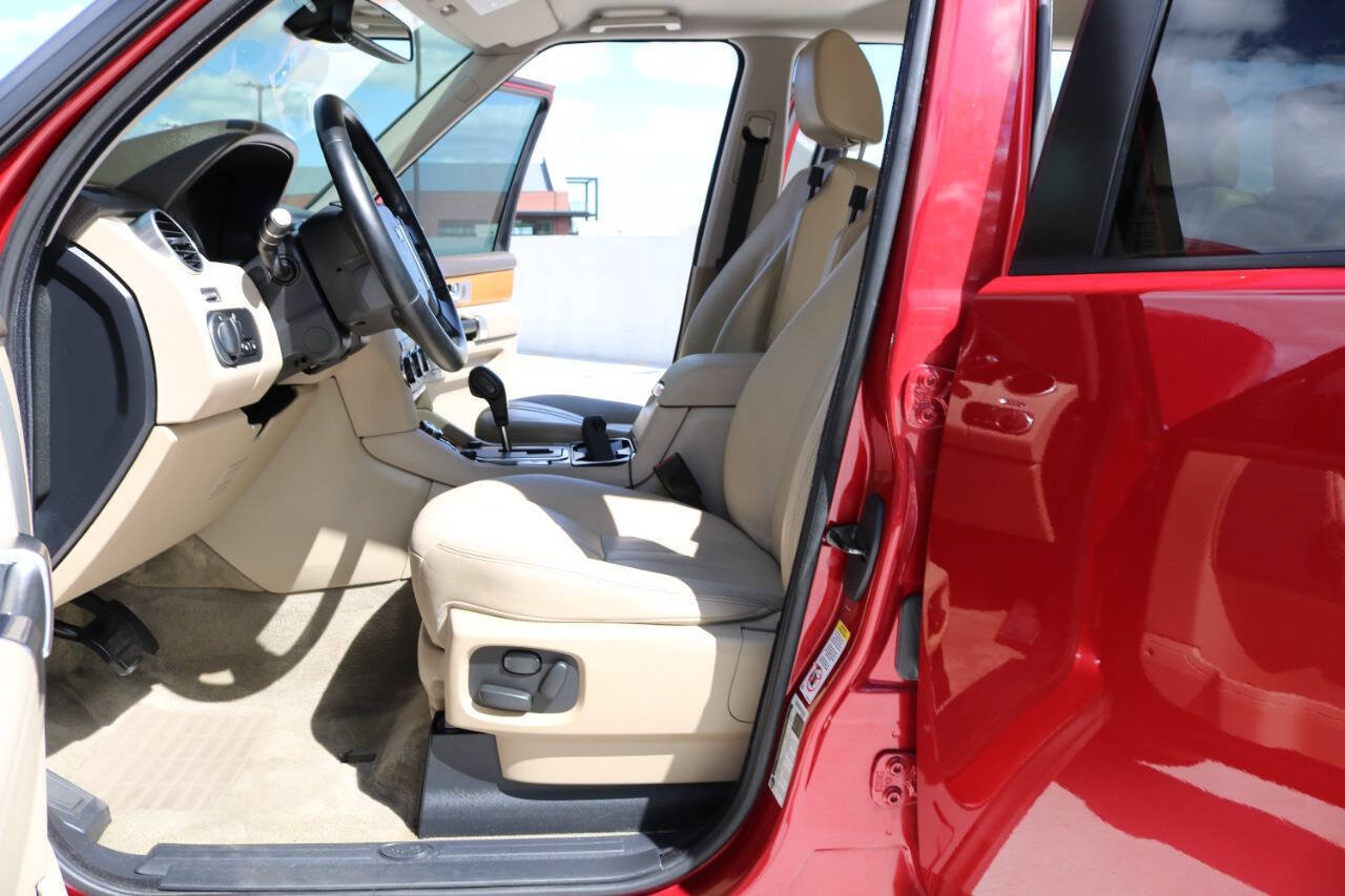 Used 2013 Land Rover LR4 HSE AWD/4WD image 96