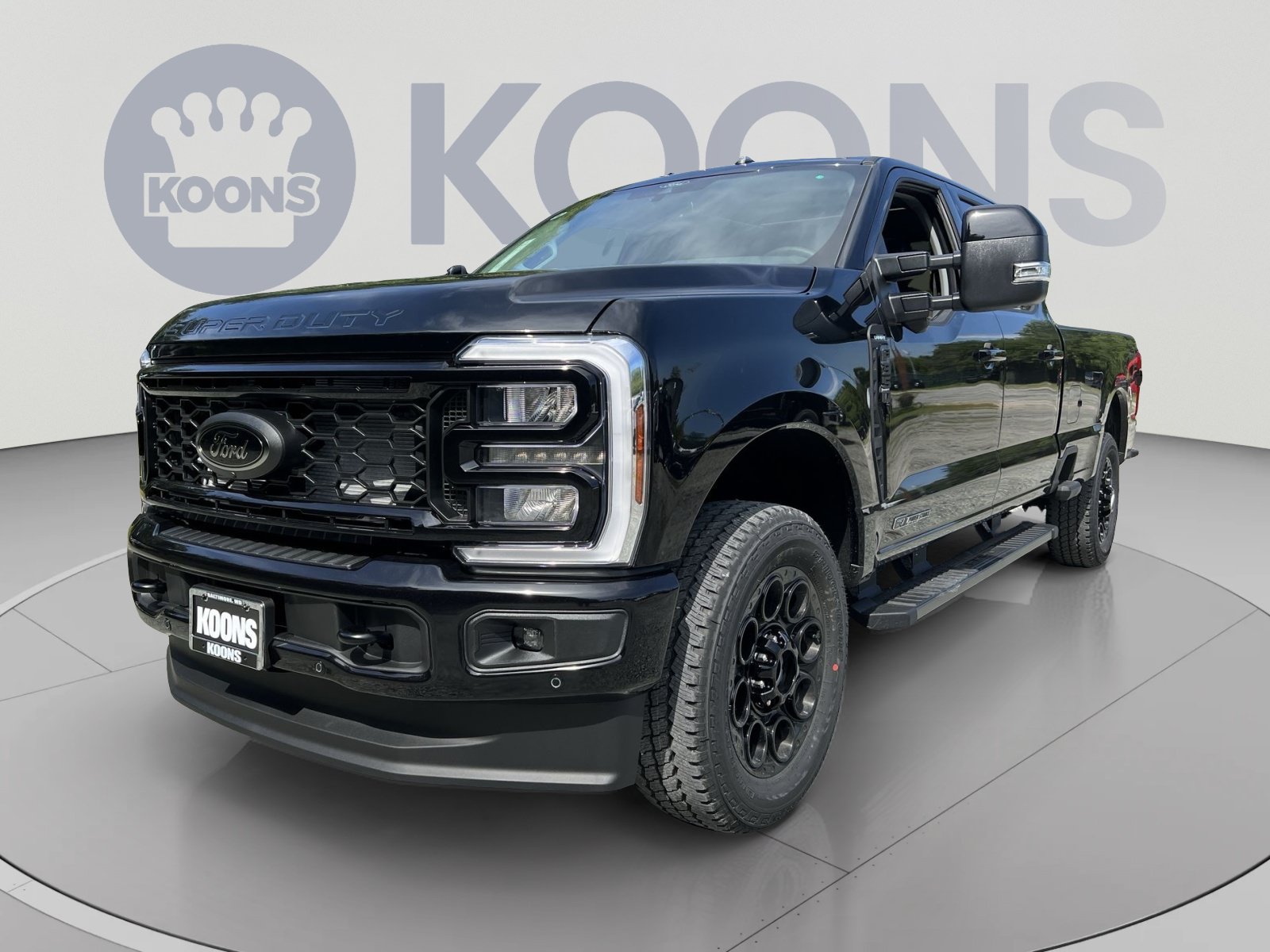 New 2026 Ford F350 Lariat w/ Black Appearance Package