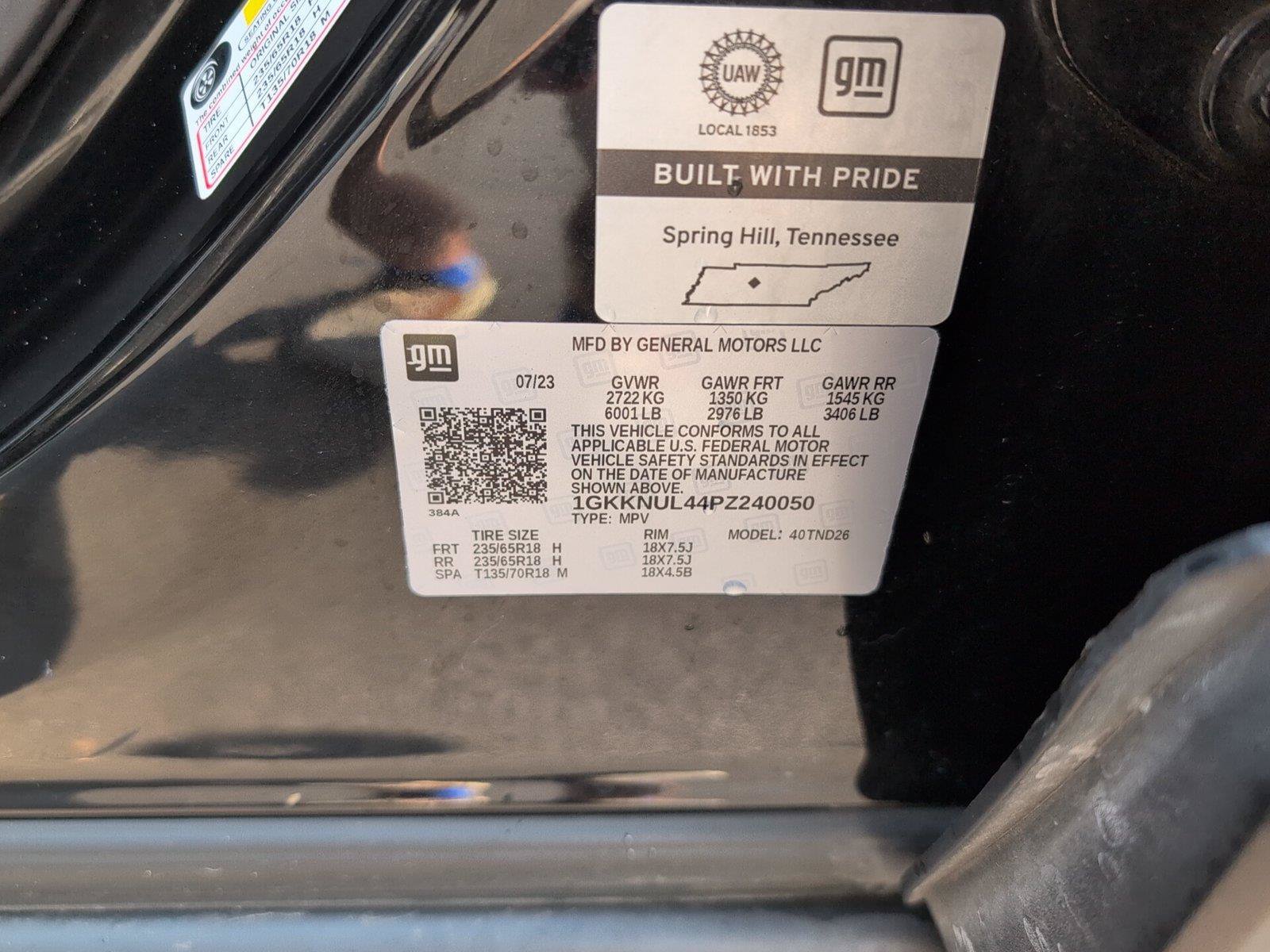 Used 2023 GMC Acadia SLT AWD/4WD image 11
