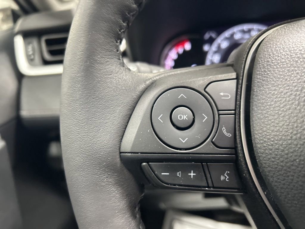 Used 2023 Toyota RAV4 XLE Premium image 15