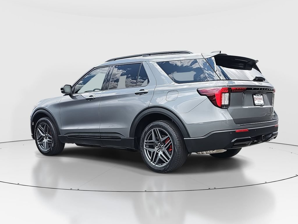 Used 2025 Ford Explorer ST-Line w/ Premium Package AWD/4WD image 7