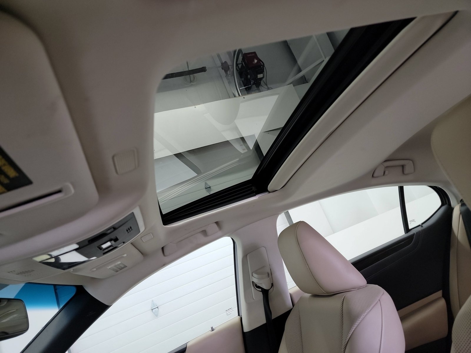 Used 2020 Lexus ES 350 w/ Premium Package FWD image 24