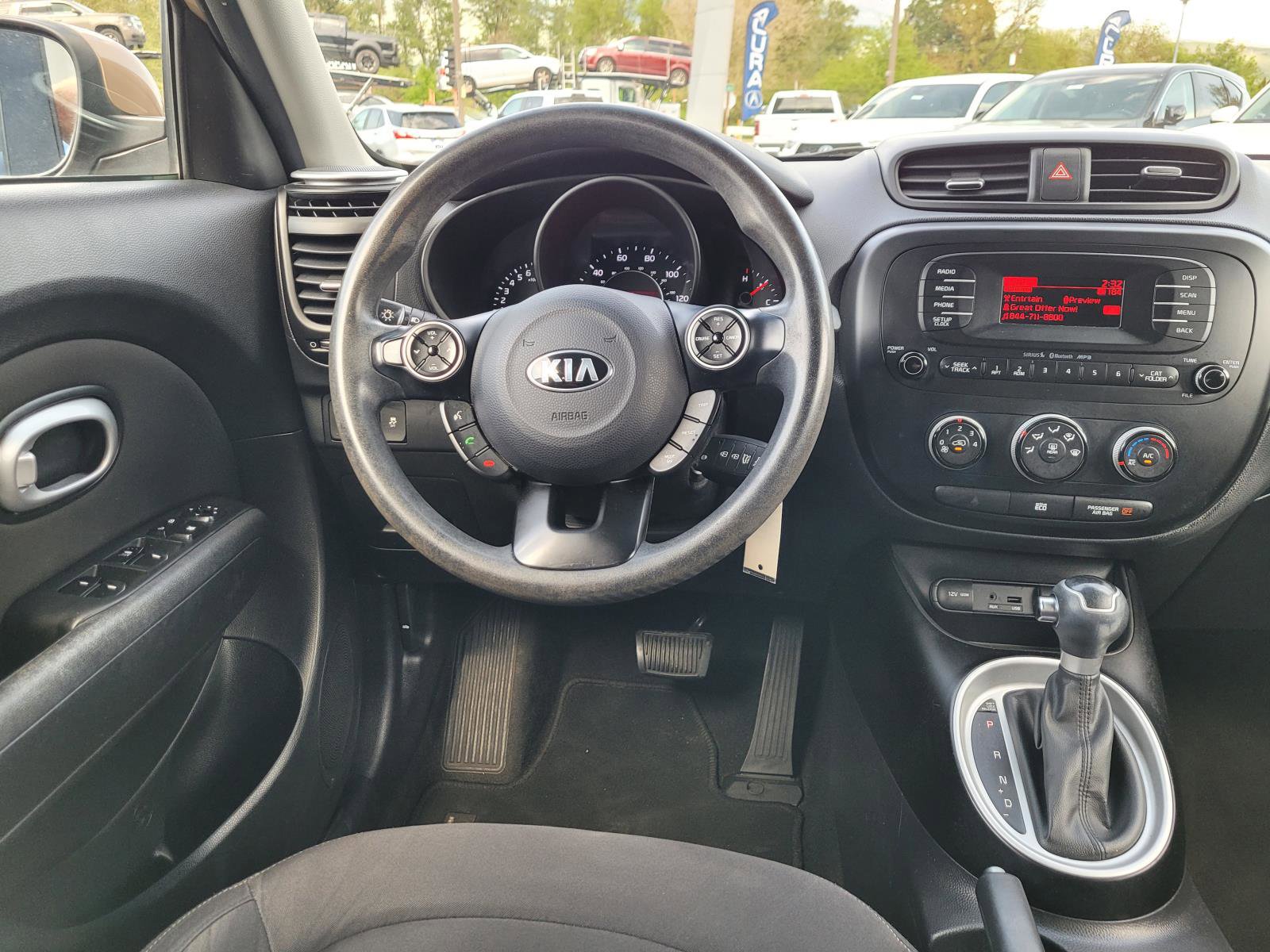 Used 2015 Kia Soul FWD image 16