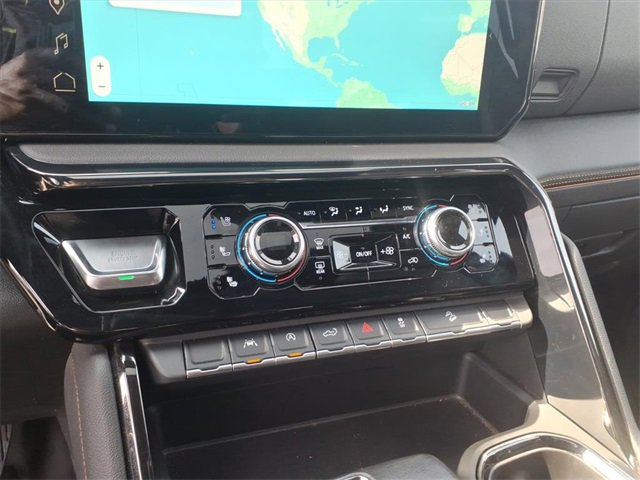 Used 2022 GMC Sierra 1500 AT4 w/ AT4 Preferred Package image 15