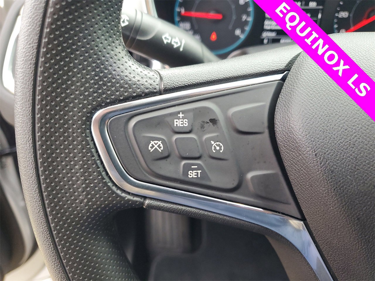 Used 2019 Chevrolet Equinox LS w/ LS Convenience Package image 19