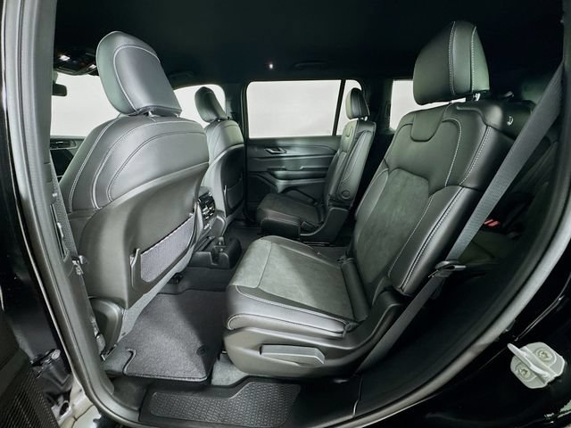 New 2025 Jeep Grand Cherokee L Laredo AWD/4WD image 26
