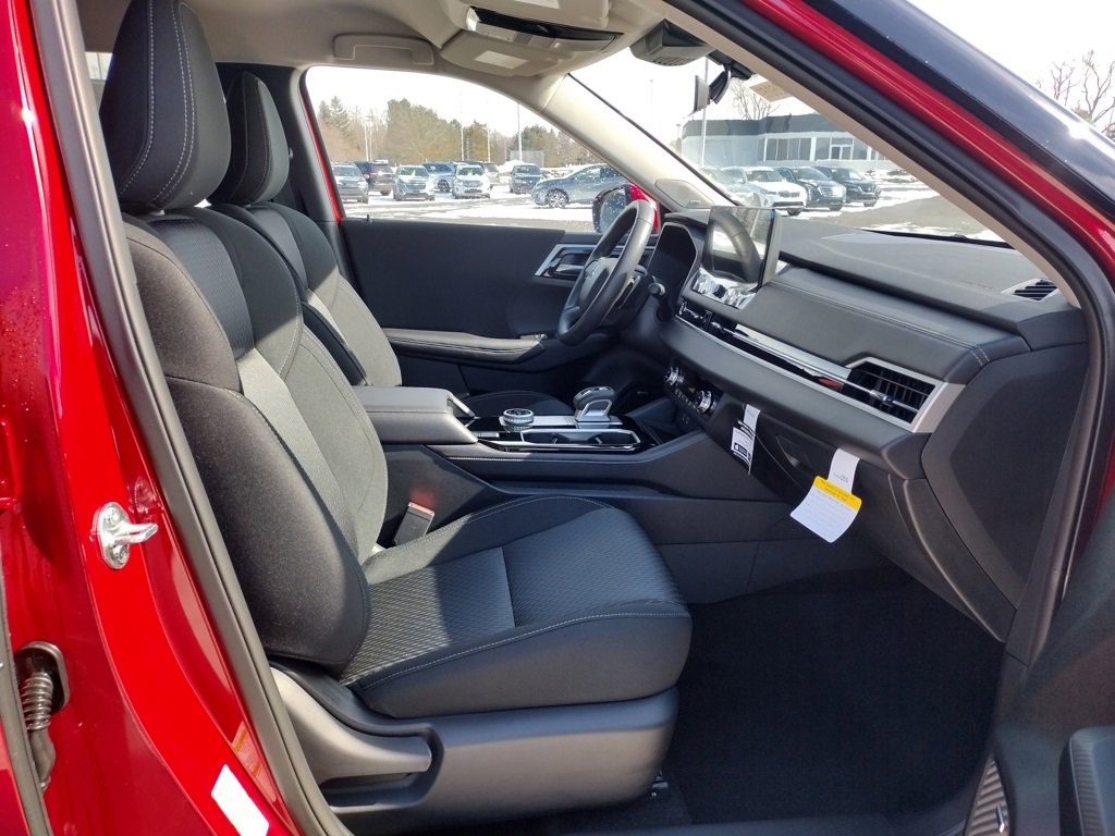 New 2026 Mitsubishi Outlander ES image 11