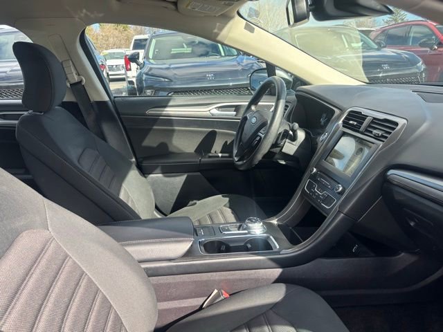 Used 2018 Ford Fusion SE image 14
