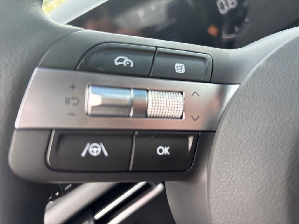 New 2027 Hyundai Santa Cruz SE AWD/4WD image 13