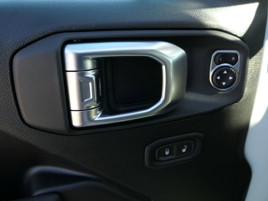 New 2026 Jeep Gladiator Rubicon w/ Safety Group image 11