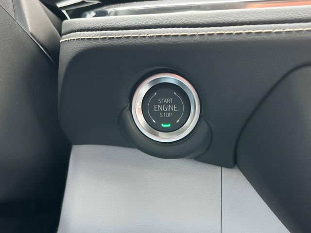 New 2025 Chevrolet Suburban Premier image 31