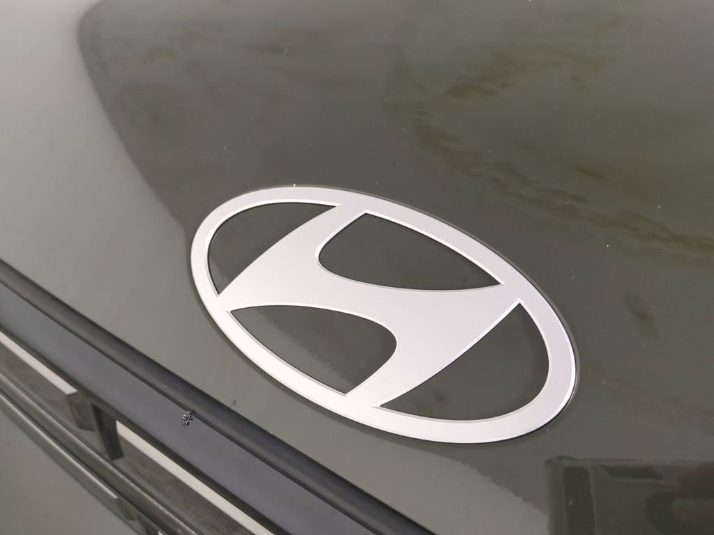 Used 2024 Hyundai Santa Fe Limited image 13