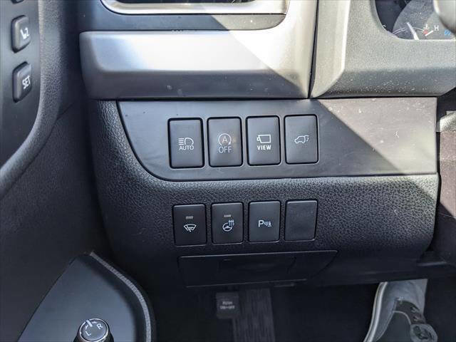 Used 2019 Toyota Highlander AWD V6 image 29