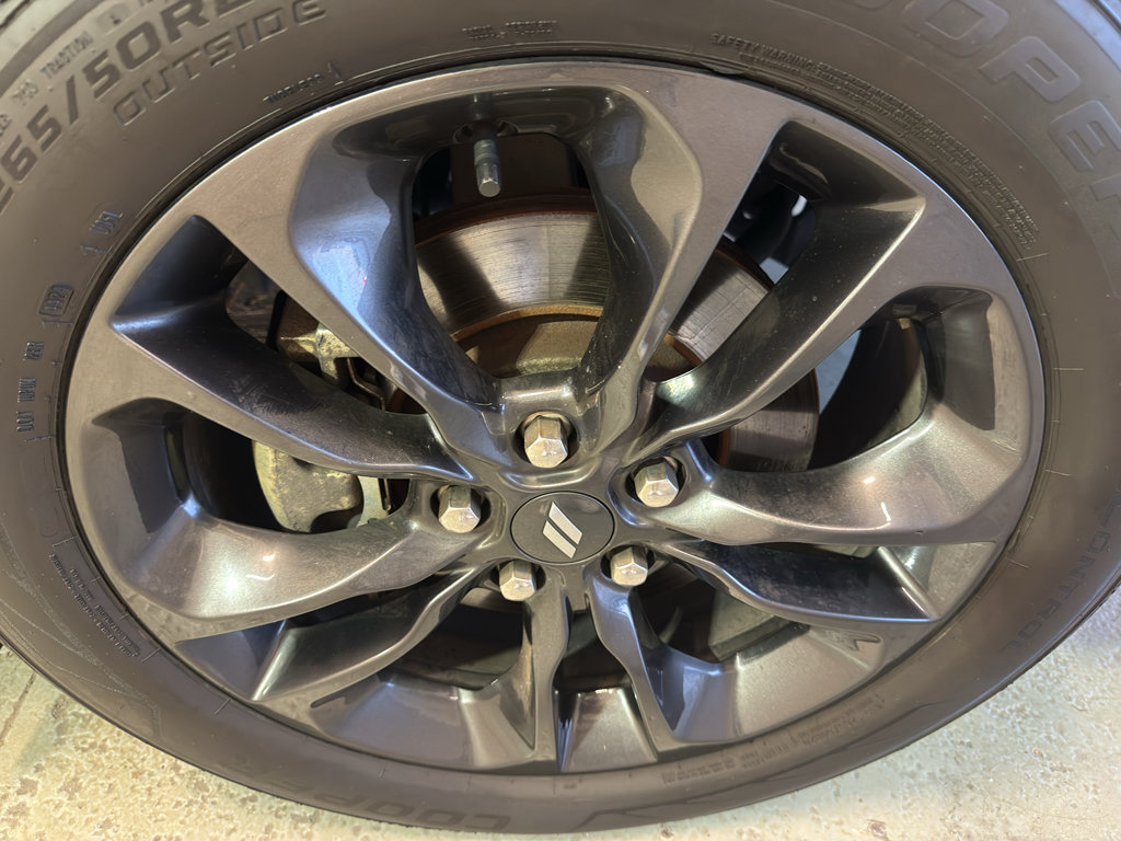 Used 2021 Dodge Durango R/T w/ Blacktop Package AWD/4WD image 39