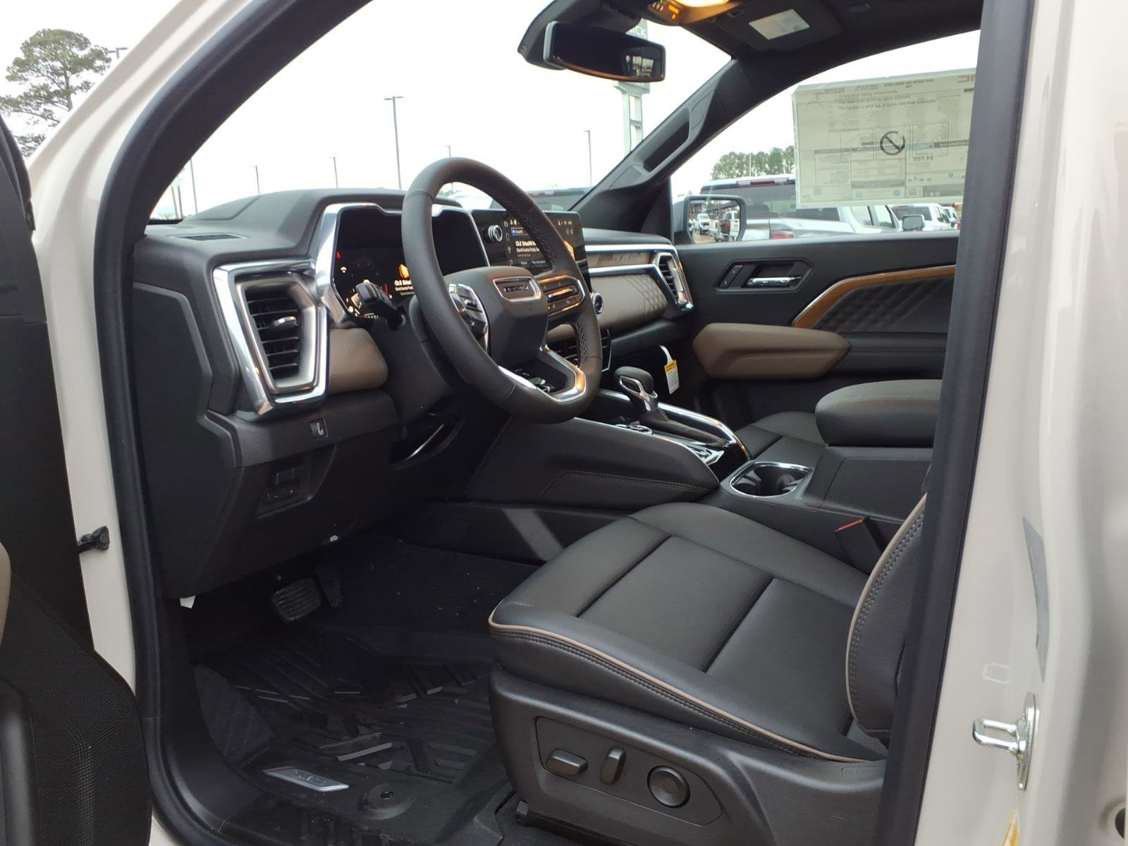 New 2026 GMC Canyon Denali image 20