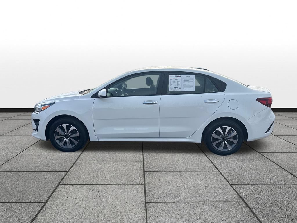 Used 2022 Kia Rio S w/ Technology Package FWD image 2