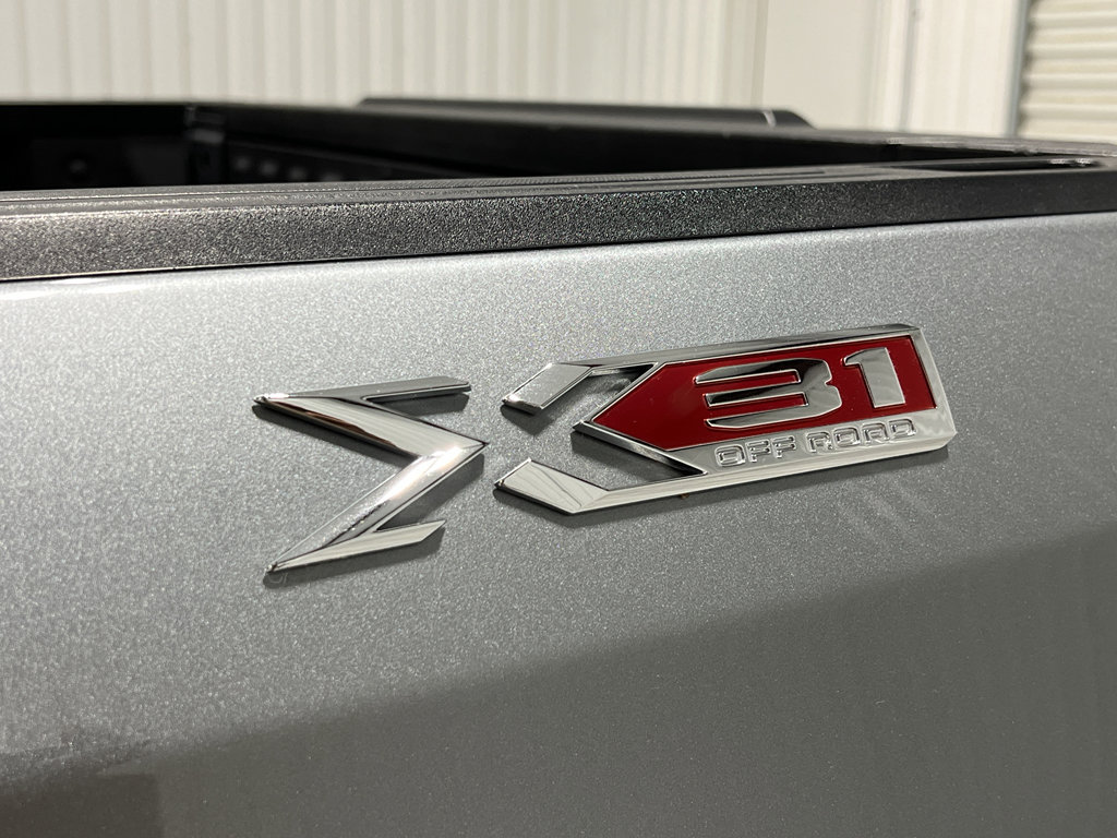 Used 2023 GMC Sierra 1500 SLT image 33