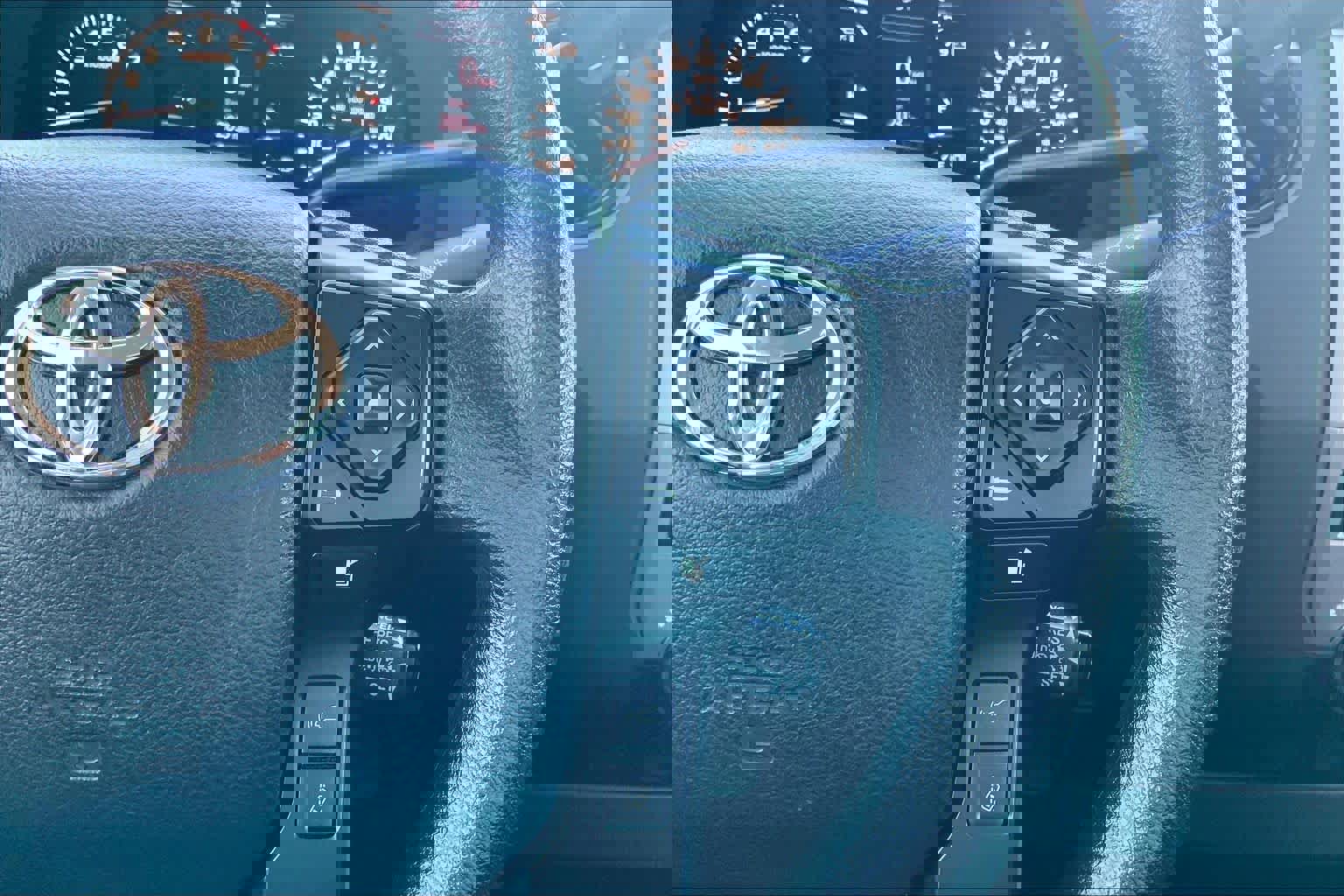 Used 2019 Toyota Tundra SR image 25