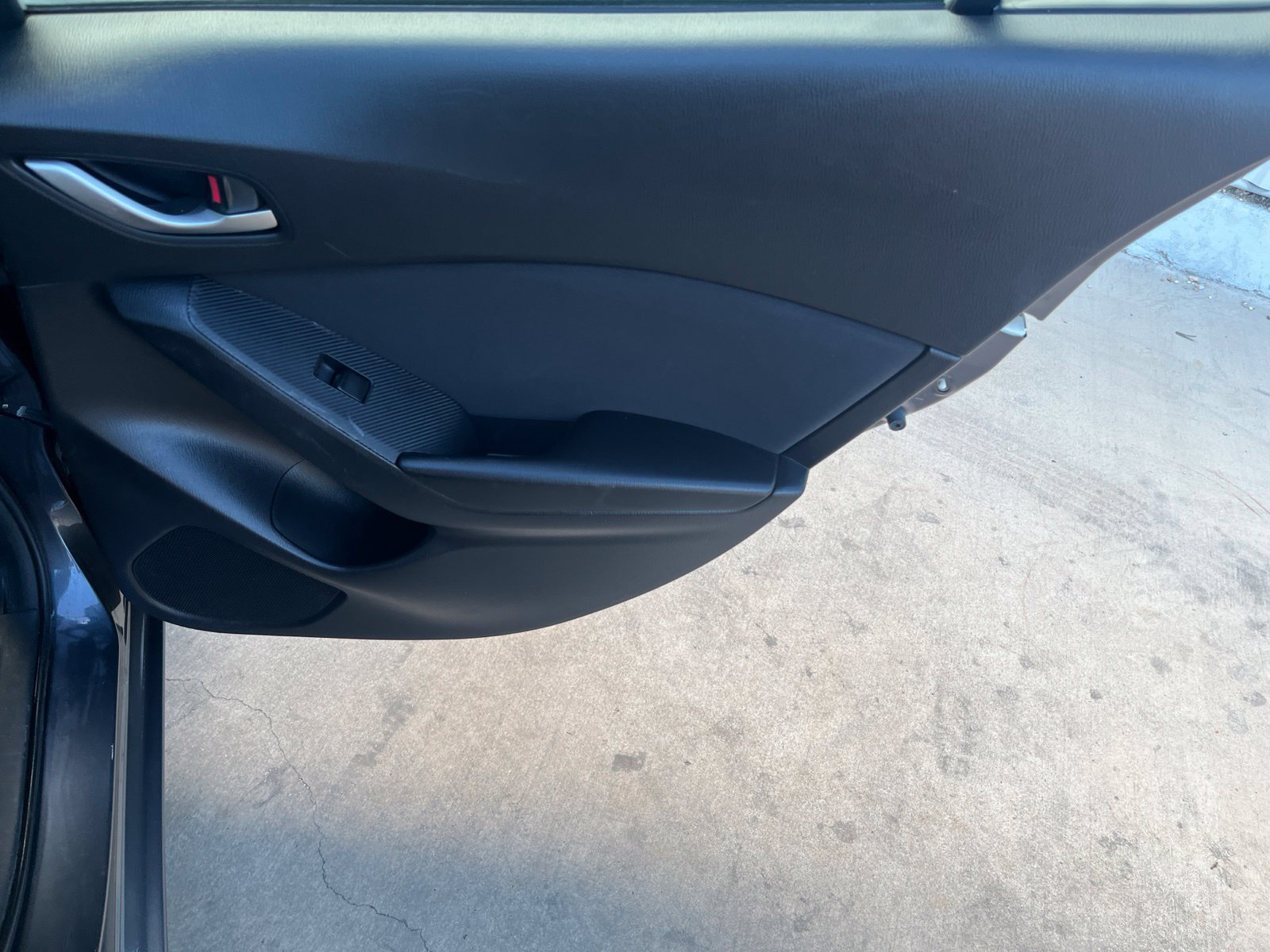 Used 2014 MAZDA MAZDA3 i Sport FWD image 15